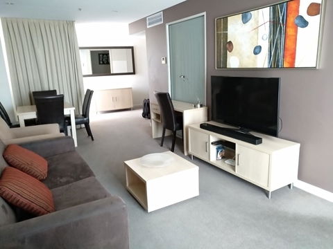 JABCA Apartments - Accommodation Main Beach 9
