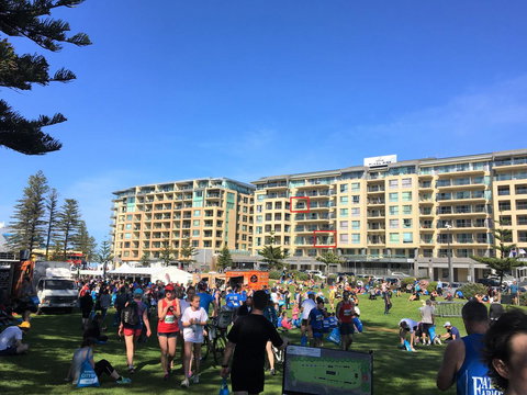 Beachside Luxury Getaway In Glenelg - Accommodation Main Beach 20