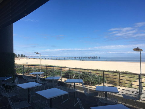 Beachside Luxury Getaway In Glenelg - Accommodation Main Beach 19