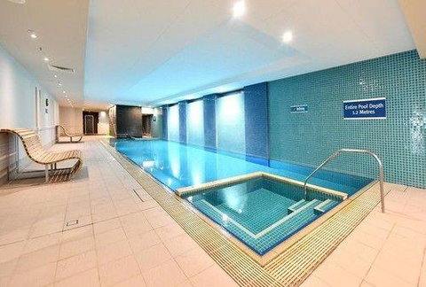 Beachside Luxury Getaway In Glenelg - Accommodation Main Beach 6