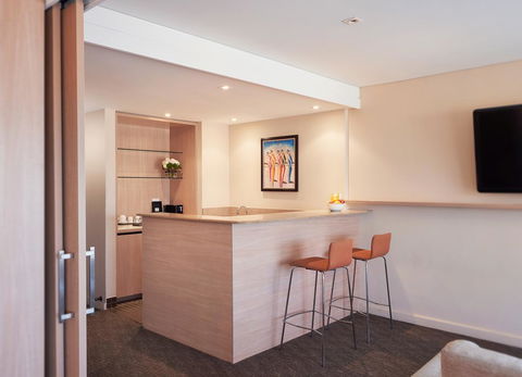 The Terrace Hotel Adelaide - Accommodation Main Beach 9
