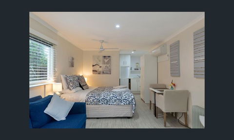 Wintergarden Beach Cabin - Accommodation Main Beach 6