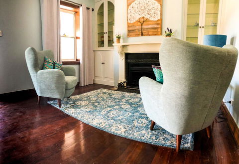 Inglenook Cottage - Accommodation Main Beach 8