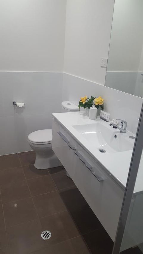 Aart Apartments - Accommodation Main Beach 10