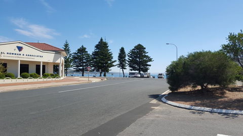 Aart Apartments - Accommodation Main Beach 3