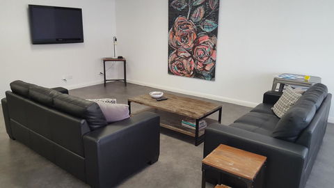 Aart Apartments - Accommodation Main Beach 8