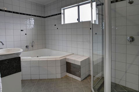 Tasman Beachside Apartment - Accommodation Main Beach 10