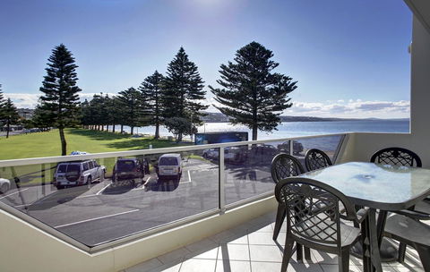 Tasman Beachside Apartment - Accommodation Main Beach 0