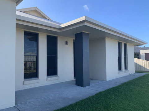 Little On Ash - Accommodation Main Beach 8