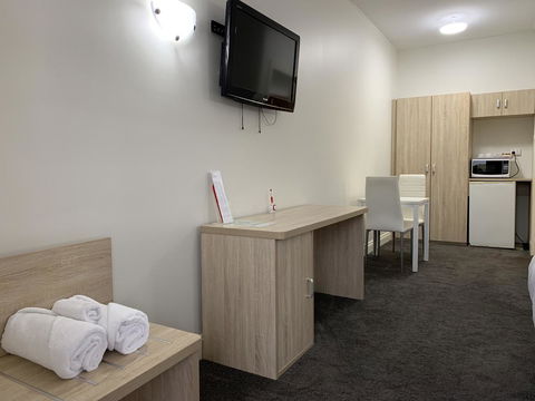 Jacksons Motor Inn - Accommodation Main Beach 38