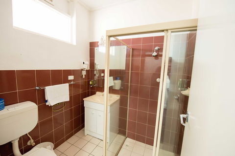 Jacksons Motor Inn - Accommodation Main Beach 16