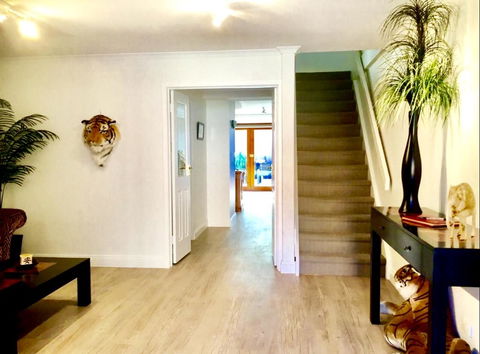 Superb Townhouse In North Adelaide - Accommodation Main Beach 11
