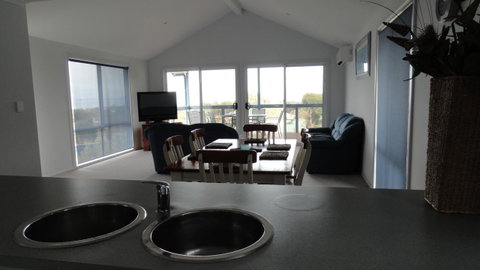 Kangaroo Island Bayview Villas - Accommodation Main Beach 1