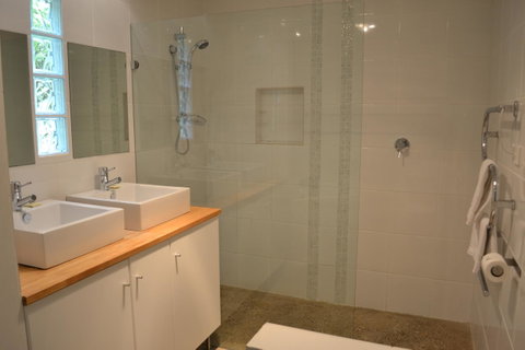 Tin House In Tanunda - Accommodation Main Beach 5