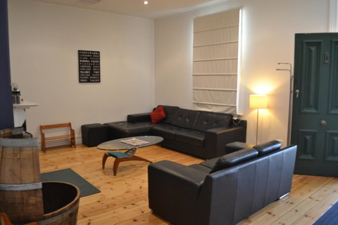 Tin House In Tanunda - Accommodation Main Beach 2