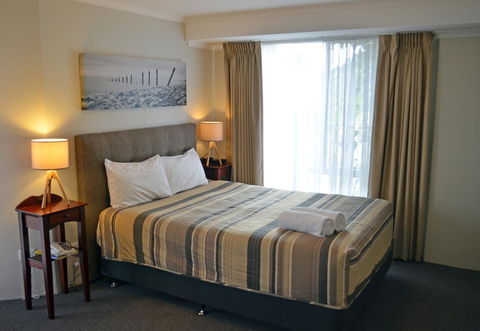 Arkana Motor Inn & Terrace Apartments - Accommodation Main Beach 9