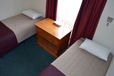 Arkana Motor Inn & Terrace Apartments - Accommodation Main Beach 27