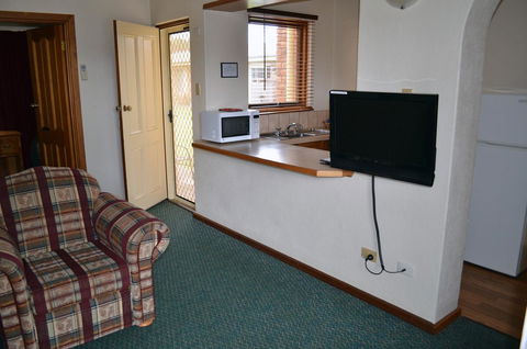 Arkana Motor Inn & Terrace Apartments - Accommodation Main Beach 35
