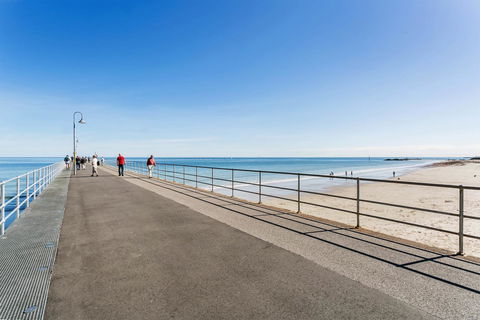 Heart Of Glenelg BnB - Accommodation Main Beach 15