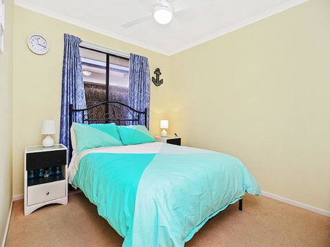 Lakeside - Encounter Bay - Accommodation Main Beach 11