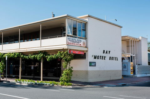 Bay Motel Hotel - Accommodation Main Beach 21