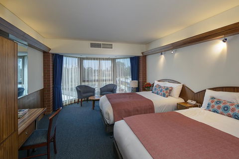 Arkaba Hotel - Accommodation Main Beach 22