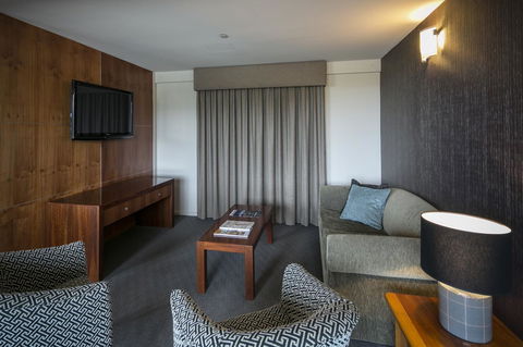 Arkaba Hotel - Accommodation Main Beach 19
