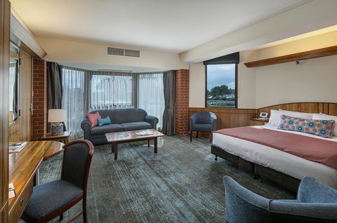 Arkaba Hotel - Accommodation Main Beach 3