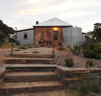 Cooks Cottage - Accommodation Main Beach