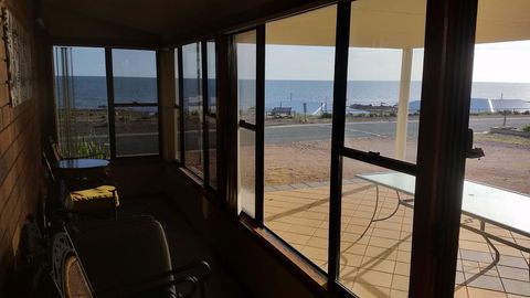 Wallaroo Sunset Home - Accommodation Main Beach 29