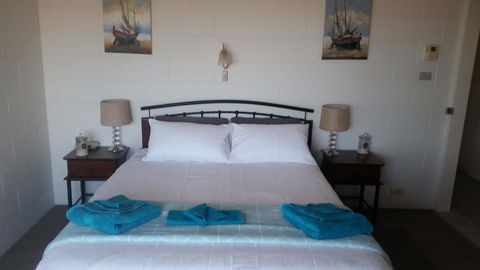 Wallaroo Sunset Home - Accommodation Main Beach 24
