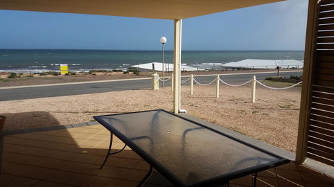 Wallaroo Sunset Home - Accommodation Main Beach 18