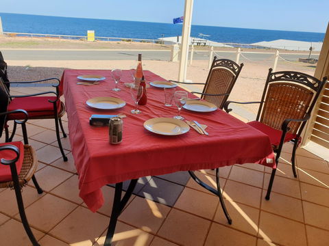 Wallaroo Sunset Home - Accommodation Main Beach 5