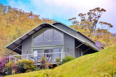 SkyView Villa - Accommodation Main Beach 1