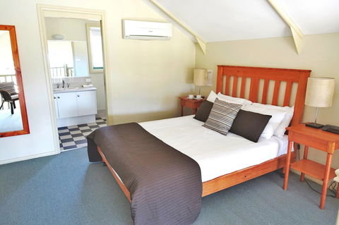 SkyView Villa - Accommodation Main Beach 9
