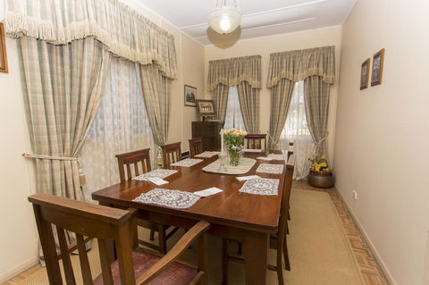 Tanunda Cottages - Accommodation Main Beach 11