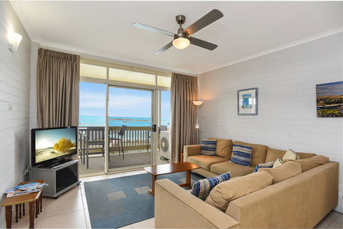 The Dolphins Beachfront Apartments - Accommodation Main Beach 13