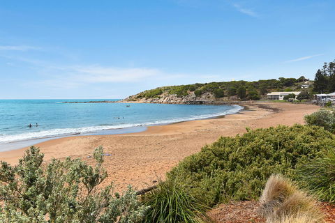 The Dolphins Beachfront Apartments - Accommodation Main Beach 1