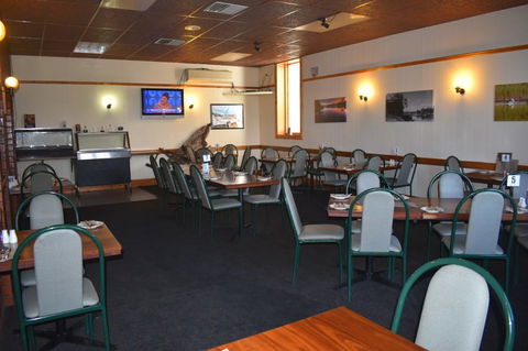 Commercial Hotel Morgan - Accommodation Main Beach 7