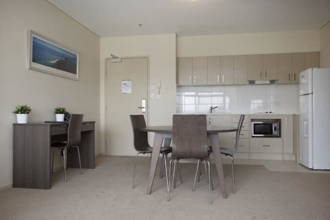 Hume Serviced Apartments - Accommodation Main Beach 22