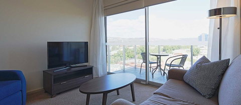 Hume Serviced Apartments - Accommodation Main Beach 3