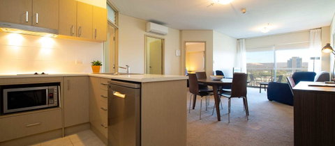 Hume Serviced Apartments - Accommodation Main Beach 6