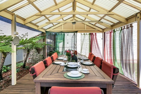 \'THE CHURCH\' Guest Home, Gawler Barossa Region - Accommodation Main Beach 10