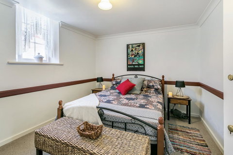 \'THE CHURCH\' Guest Home, Gawler Barossa Region - Accommodation Main Beach 4