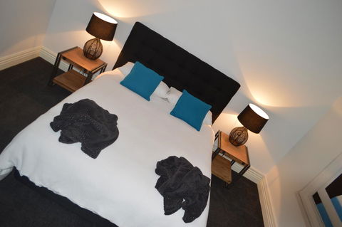 Two Cow Cottage Bed & Breakfast - Accommodation Main Beach 17