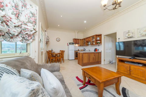 Barossa Vineyard Cottages - Accommodation Main Beach 16