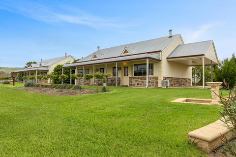 Barossa Vineyard Cottages - Accommodation Main Beach 26