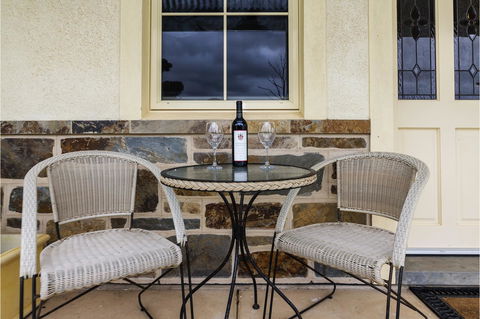 Barossa Vineyard Cottages - Accommodation Main Beach 22