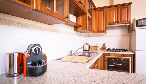 Barossa Vineyard Cottages - Accommodation Main Beach 35