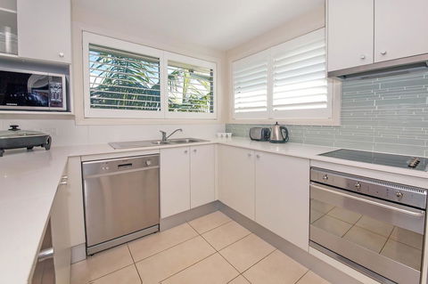 Pacific Blue 278-265 Sandy Pt Rd- Dual Key Access, Wifi, Linen And Air Conditioning - Accommodation Main Beach 8